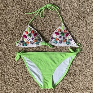 Victoria’s Secret bikini